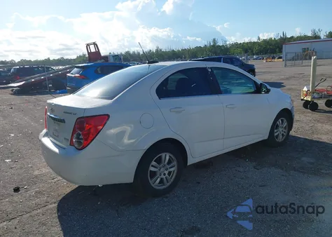 2016 Chevrolet Sonic Lt Auto z USA, uszkodzony, nr VIN 1G1JC5SH0G4118394